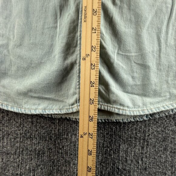 NWT Levi’s Pearl Snap Up Shirt Western Denim Pockets Lightweight Medium Blue - Picture 8 of 15